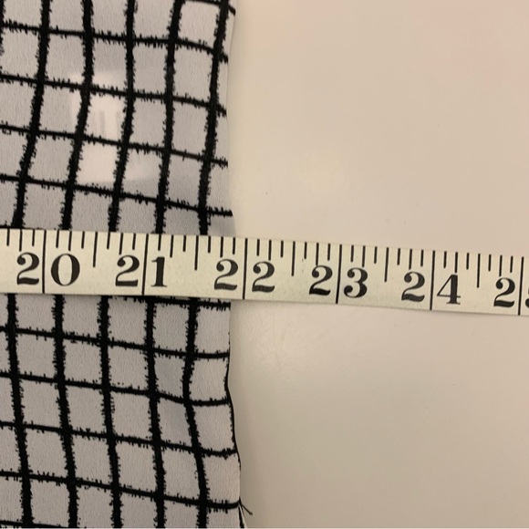 Halogen Blouse Black & White Lg - Picture 9 of 11